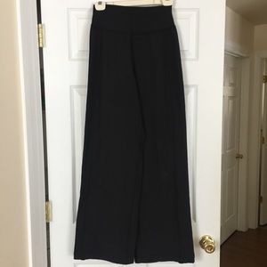 Lululemon Black Flare Sweatpants Size 6